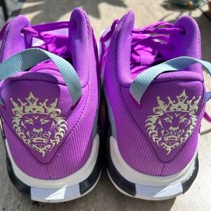 Nike LeBron Witness 7  Fushia Dream